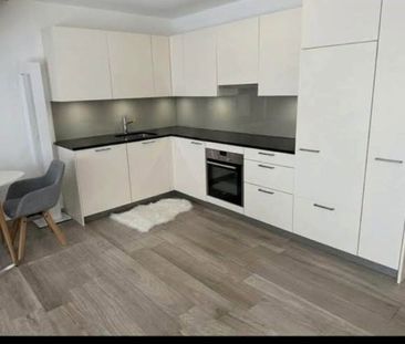 MODERN 3.5 ROOM DUPLEX WITH MOUNTAIN VIEWS - Photo 4