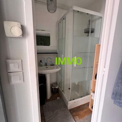 Location / . - Photo 1