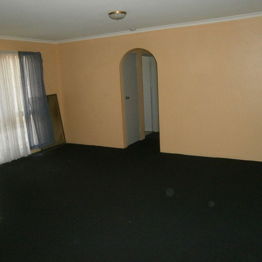 Two Bedroom Unit In Convenient Location - Photo 1