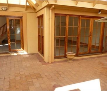 North Adelaide - Photo 2