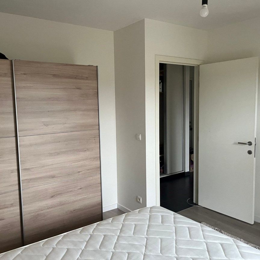 2-slpk-appartement op top locatie (incl. ondergrondse staanplaats!!). - Photo 1