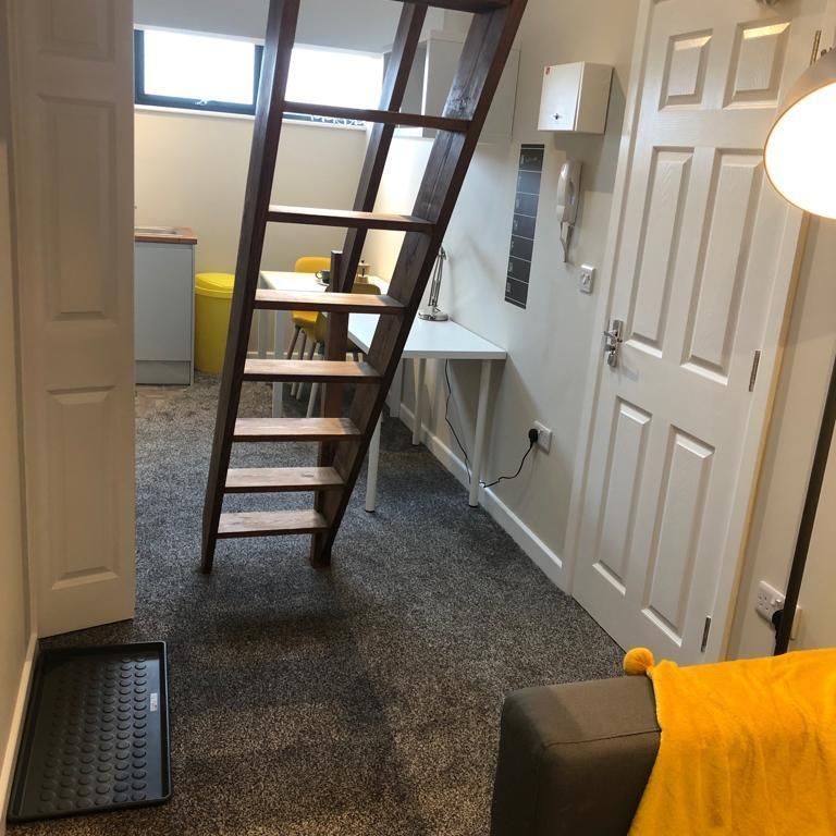 1 bedroom private hall to rent - Photo 1