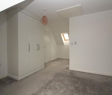 3 bedroom semi-detached house to rent - Photo 4