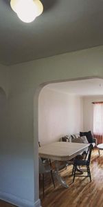 Superbe 4 ½ rénové avec grandes fenêtres - Photo 4