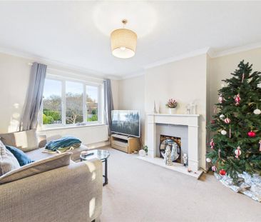 4 bedroom detached house to rent - Photo 2