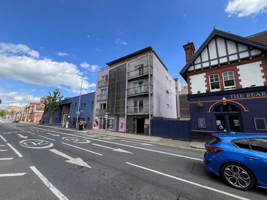 2 bedroom flat to rent - Photo 1