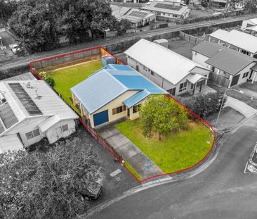 SPACIOUS FAMILY HOME - Photo 1