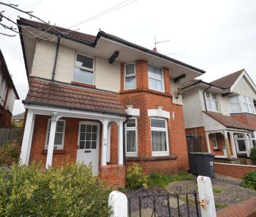 Truscott Avenue Bournemouth, BH9, Dorset - Photo 2