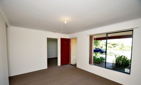 59 Foxton Boulevard, High Wycombe WA 6057 - Photo 4