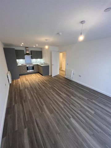 1 bedroom flat to rent - Photo 2