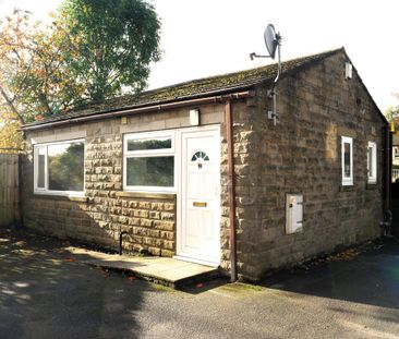 2 bedroom bungalow to rent - Photo 2