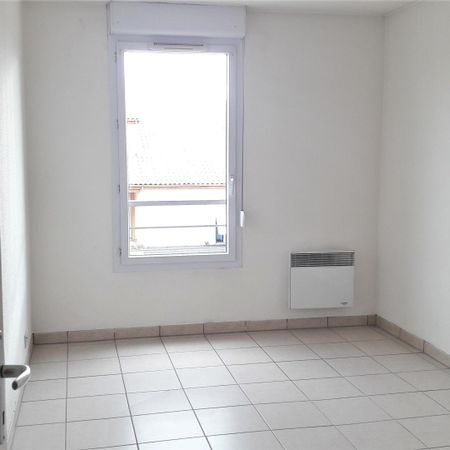 location Appartement T3 DE 63.73m² À BEAUMONT - Photo 3