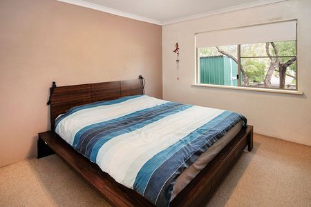 QUIET LOCATION CLOSE TO TOWN - Photo 4