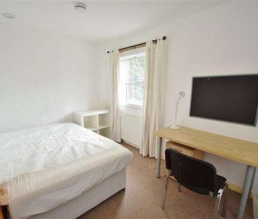 Sparkford Close, SO22 - Photo 4