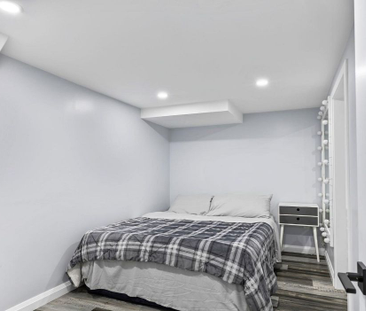 For Lease - 3 Mary Street, St. Thomas, Ontario - Photo 2