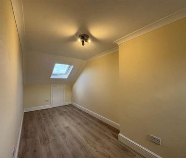 Chingford Road, London, E17 - Photo 1