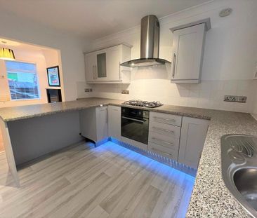 2 bedroom terraced house to rent - Photo 5
