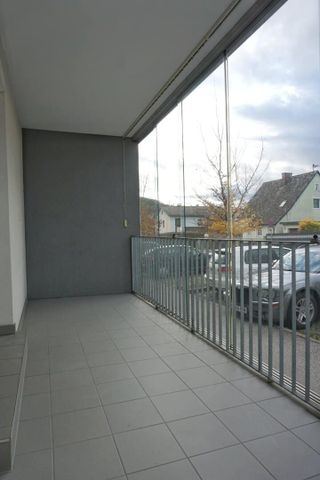 Leichte Renovierungsbedürftige Erdgeschosswohnung mit Loggia und Terrasse in Luftenberg – Jetzt mieten für nur 725,47 €! - Foto 2