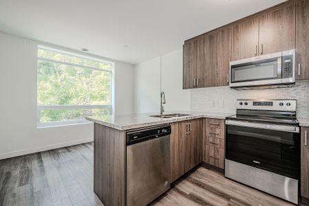 For Lease - 479 Charlton Avenue Unit# 202, Hamilton, Ontario - Photo 4