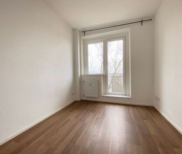 3-Zimmer-Wohnung mit 3 Balkonen | optional mit Stellplatz - Photo 3