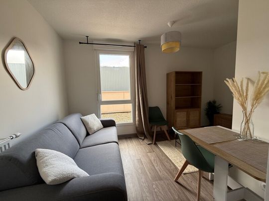 Location Appartement 1 pièce 16m² FRANQUEVILLE ST PIERRE 76520 - Photo 1