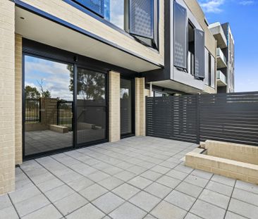 Brand New Luxury Townhouse at Nue Gungahlin! - Photo 6