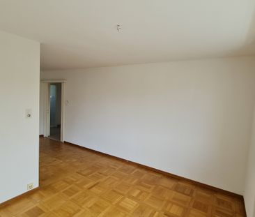 Proche de la gare, beau 2.5 pces avec balcon - Photo 4
