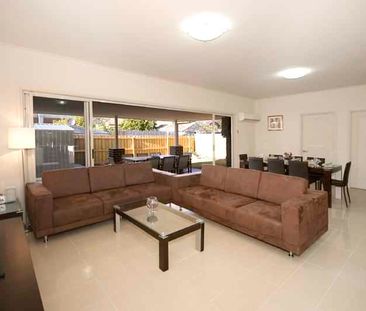 Room 3 (Non Ensuite) - Photo 1