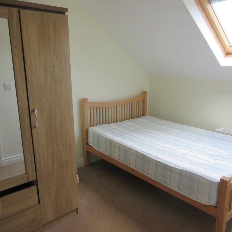 Great Student House, 58 University Avenue, Queen's University Quarter, Belfast, BT7 1GX - Photo 1