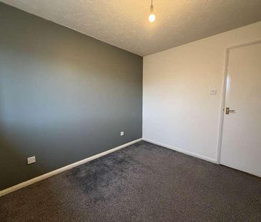 Milbanke Close, Shoeburyness, SS3 - Photo 2