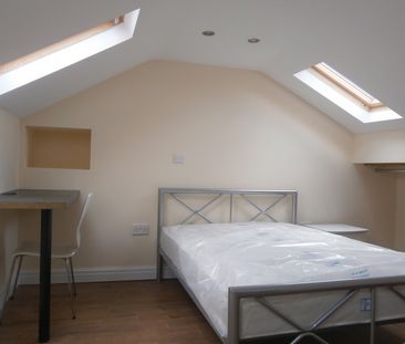 Room, 172, Plungington Road, Preston - Photo 2