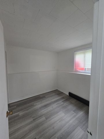 468 Clarence Street, Winchester, ON - Photo 2