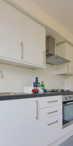 Lovely house with garden, close to Universities Room F - Photo 3