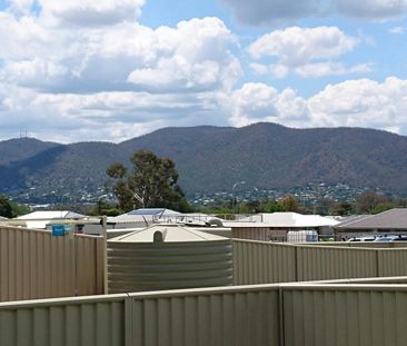 2 / 11A Allawah Street - Photo 3