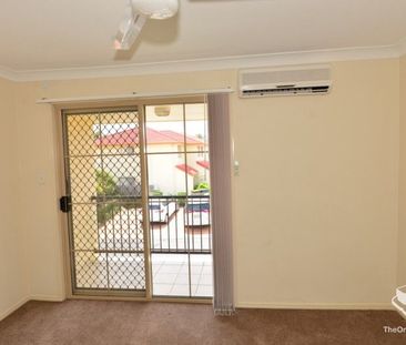 Walk to School! Spacious Townhouse for Rent in Sunnybank Hills - Photo 5
