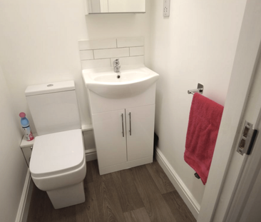 1 bedroom flat to rent - Photo 5