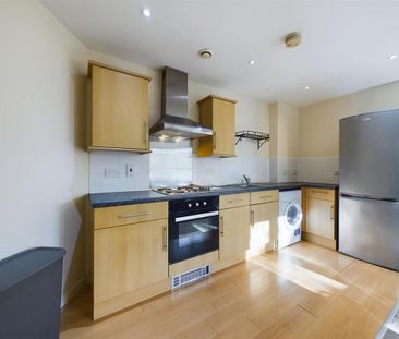 2 bedroom flat to rent - Photo 6