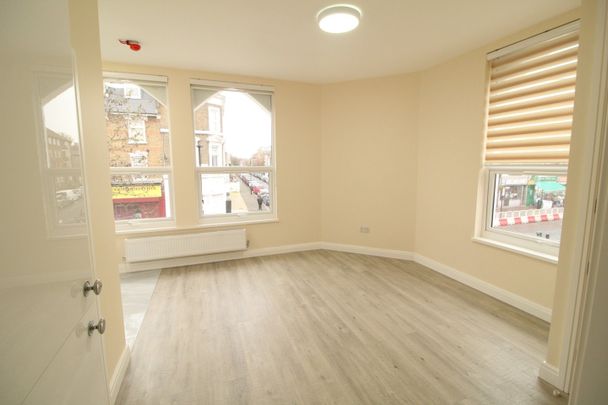 1 Bed Flat, Chatsworth Road, E5 - Photo 1