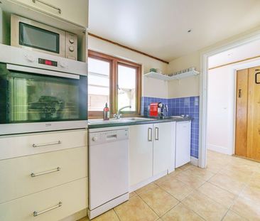 Linchmere Ridge, Haslemere - 1 bedroomProperty for lettings - Seymours - Photo 6