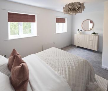 4 bedroom end of terrace house to rent - Photo 5