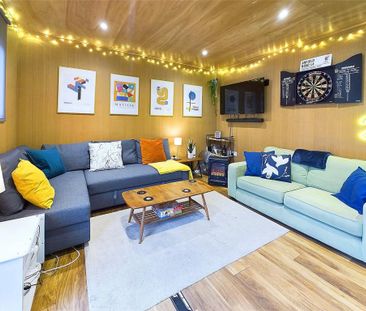 4 bedroom semi-detached house to rent - Photo 6