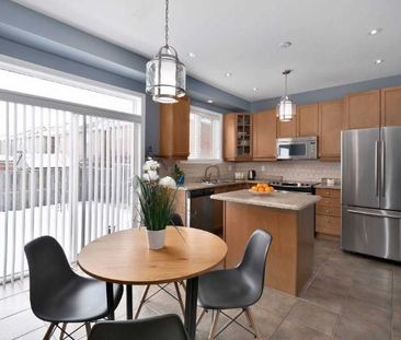 For Lease - 398 VAN KIRK Drive, Brampton, Ontario - Photo 2