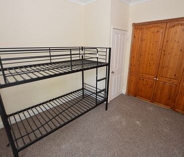 2 Bedroom Semi-Detached House - Photo 2