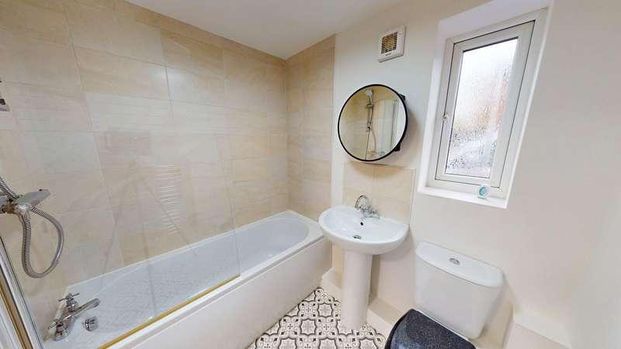 Croft Street, Westhoughton, BL5 - Photo 1