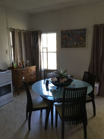 Fully Furnished 5 Bedroom House Perfect for Workers - Photo 4