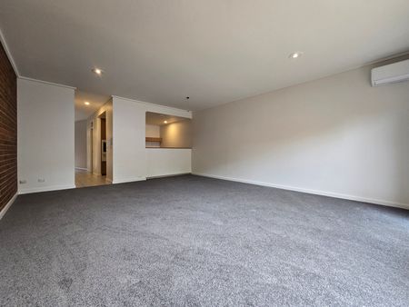 14/53 Pelham Street, Carlton VIC 3053 - Photo 2
