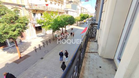 APPARTEMENT DE TYPE 1 BIS ENTIEREMENT RENOVE AVEC BALCON - Photo 3