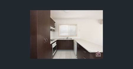 PERFECTLY POSITIONED CLOSE TO SHOPS & SCHOOLS! - Photo 3