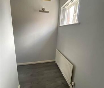 38 Cromwell Court, 110 Cromwell Road, Belfast, BT7 1NE - Photo 2