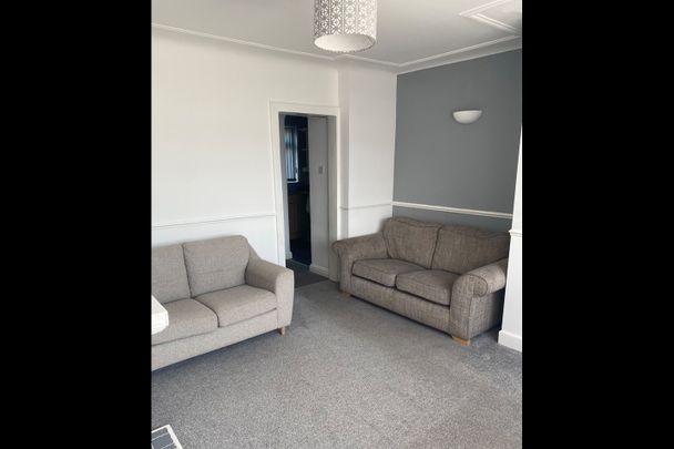 3 Bed Semi-Detached House, Brian Place, LS15 - Photo 1